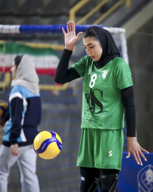 گزارش تصویری دیدار والیبال بانوان شهر آرکا و مهرگان شیراز