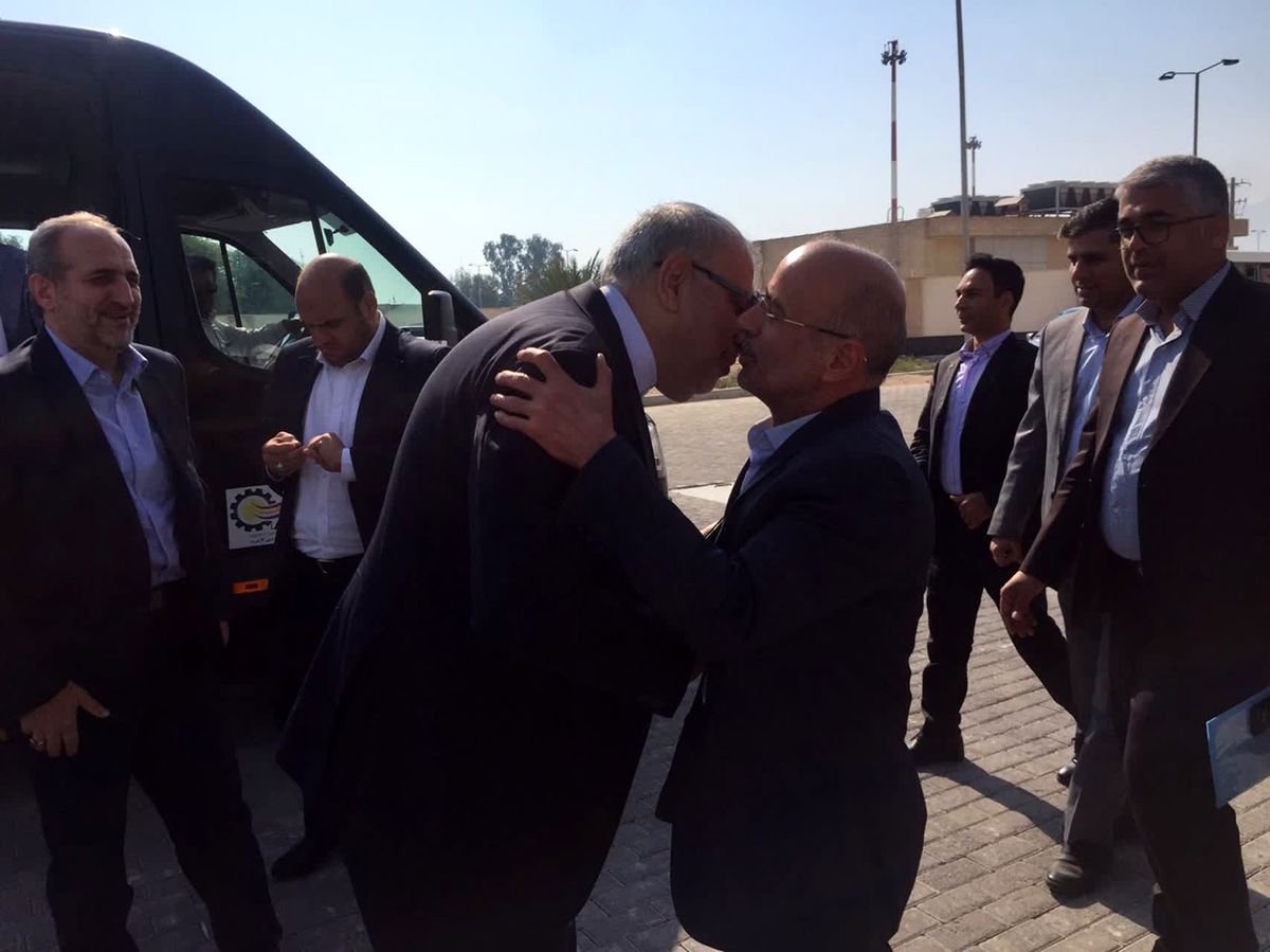 وزیر نفت وارد فرودگاه لامرد شد