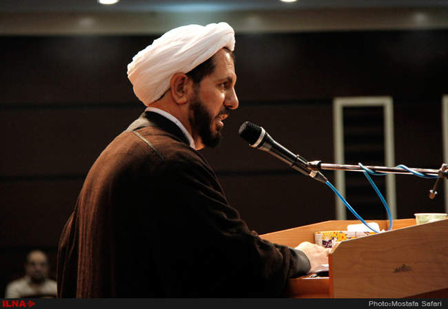 بازدید آیت الله هاشمی رفسنجانی از چند طرح در دانشگاه آزاد اسلامی واح