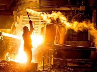 نفوذ آب به داخل کوره ذوب باعث مصدومیت ۸کارگر فولاد اسفراین شد