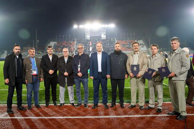 تجلیل استقلال از محیط‌بانان تالاب انزلی (عکس)