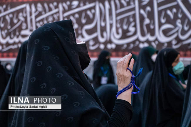اجتماع بزرگ زنان عاشورایی در میدان امام حسین(ع)
