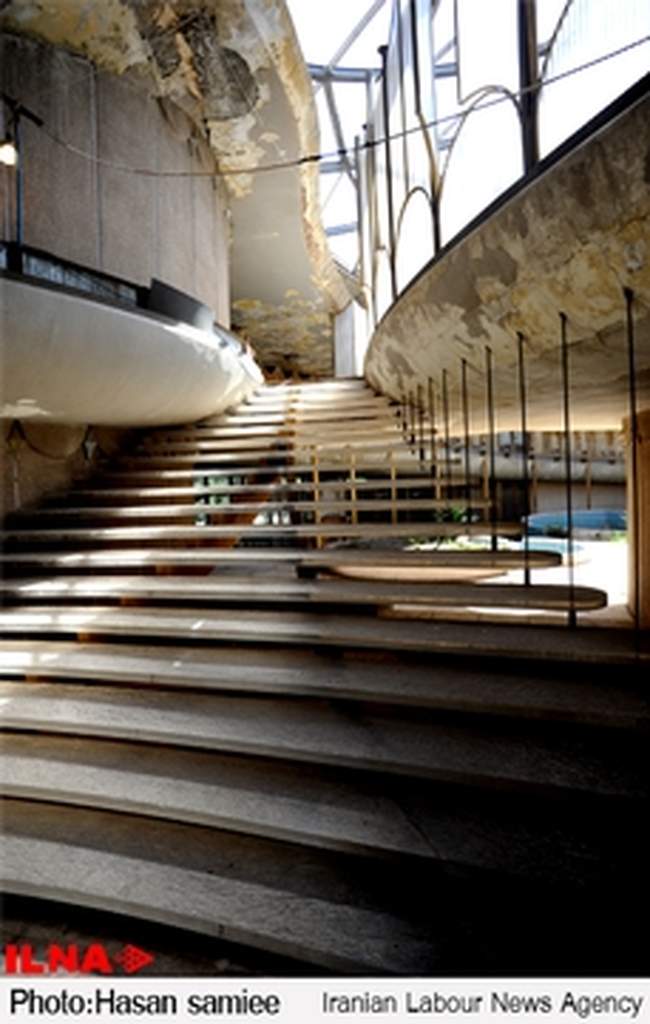 بازدید خبرنگاران البرزی از کاخ مروارید(کاخ شمس)