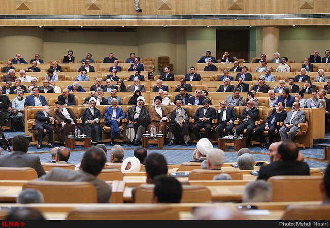 نشست دولت مردان دفاع مقدس