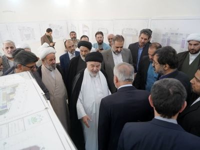 بازدید وزیر میراث‌فرهنگی از بزرگ‌ترین پروژه فرهنگی دفتر آیت‌الله سیستانی در قم