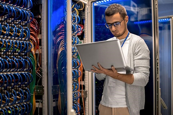 استخدام کارشناس شبکه در شرکت‌های معتبر