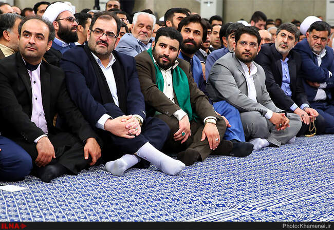 دیدار مداحان اهل‌بیت علیهم‌السلام با حضرت آیت‌الله خامنه‌ای رهبر انقلاب اسلامی
