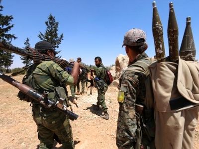 IS launches counter-attacks on U.S.-backed forces, Syrian army