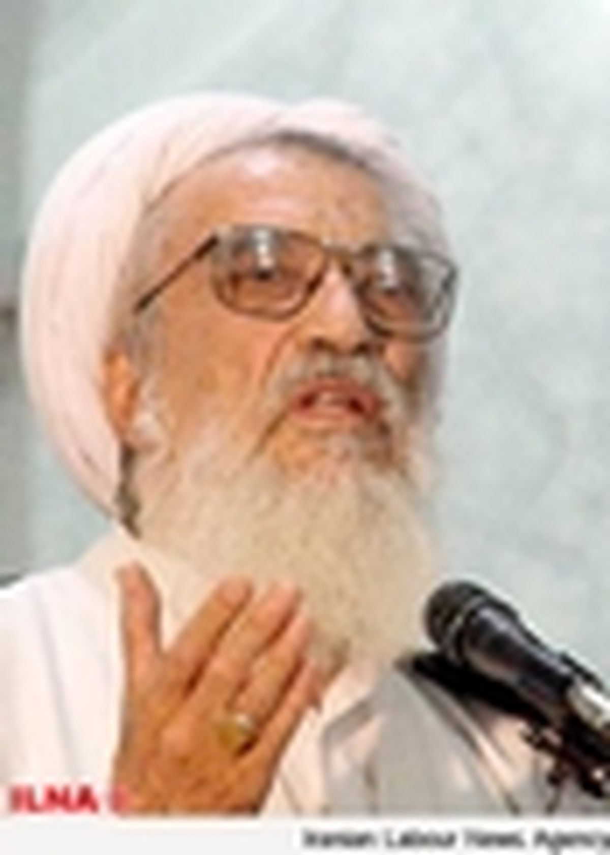به اروپا می‌گویم که از سرنوشت جاسوسخانه آمریکا پند بگیرند