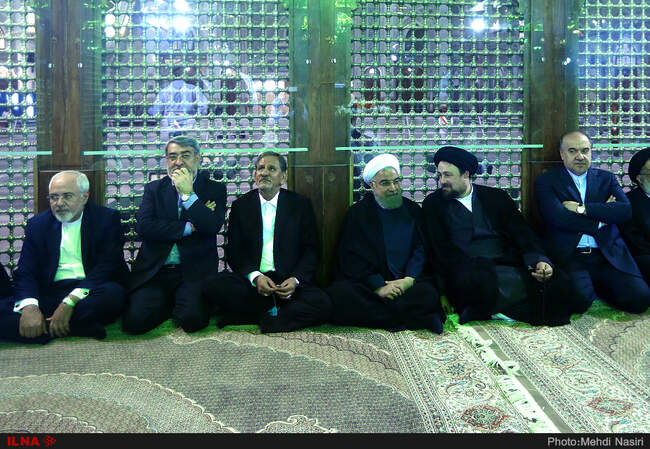 تصاویر مراسم تجدید میثاق رئیس‌جمهور و اعضای دولت با آرمان‌های امام راحل
