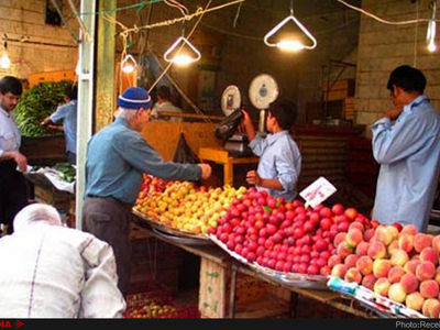استقبال از خرید میوه‌های درجه پایین در شیراز/ درآمد دلالان از قیمت گذاری در بازار میوه شیراز