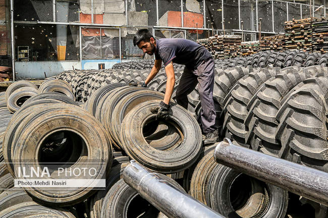 چرخ های توسعه ایران با اندیشه و بازوان کارگران می چرخد