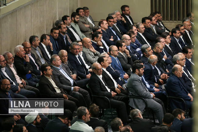 دیدار هزاران نفر از کارگران سراسر کشور با رهبر انقلاب