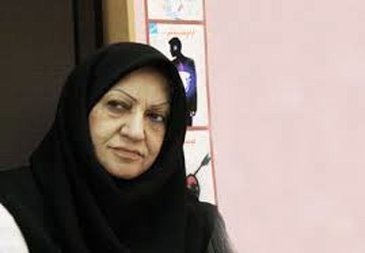 مولفان و نویسندگان کتاب‌ها در هفته کتاب تجلیل شوند