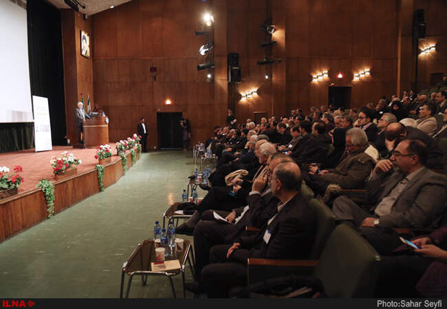 نشست کانون استادان ایران