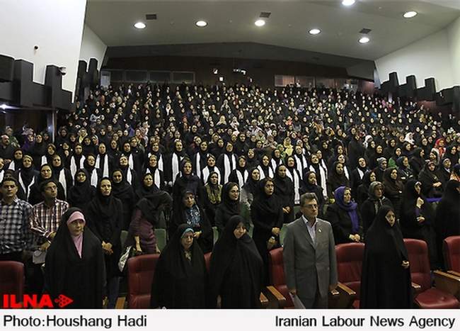 همایش تجلیل از گارگران نمونه زن با حضور آیت الله هاشمی رفسنجانی