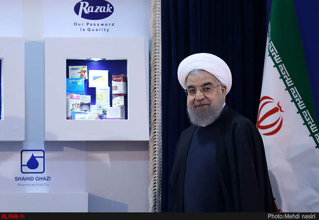 بازدید رئیس جمهور از شرکت داروسازی رازک و رو نمایی از داروهای جدید