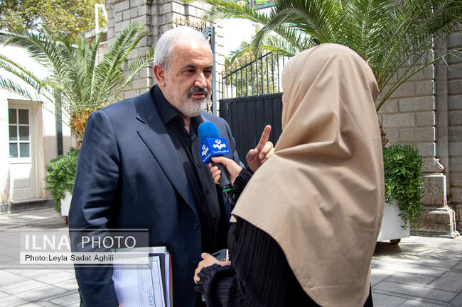 حاشیه جلسه هیئت دولت - ۲۸ تیر