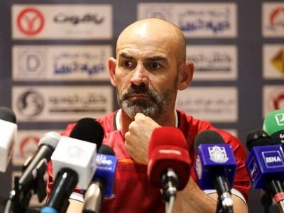 خمز: به فشردگی مسابقات عادت داریم/ مقابل یک تیم سرسخت بازی خواهیم کرد