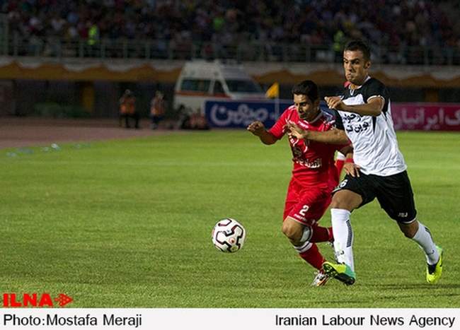 بازی فوتبال صبا قم و پرسپولیس تهران