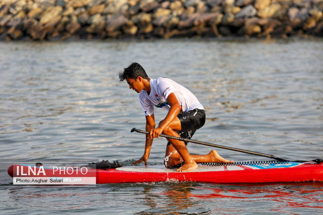 آب تنی در ساحل خلیج فارس