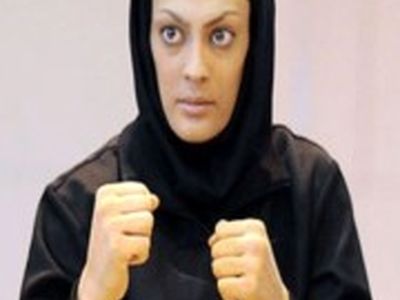 گلایه شهربانو منصوریان از پـرداخت مالیـات برای فعالیت بلاگری+فیلم
