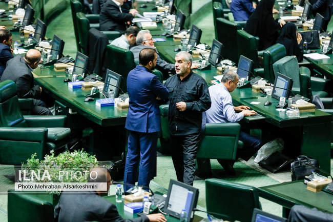 نشست علنی یکشنبه پنج مرداد مجلس شورای اسلامی 