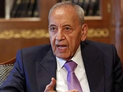 باید در مقابله با دشمن متحد شویم