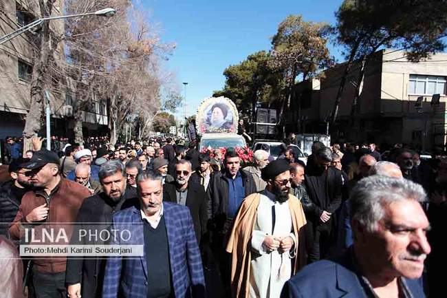 تشییع آیت الله مستجابی در اصفهان