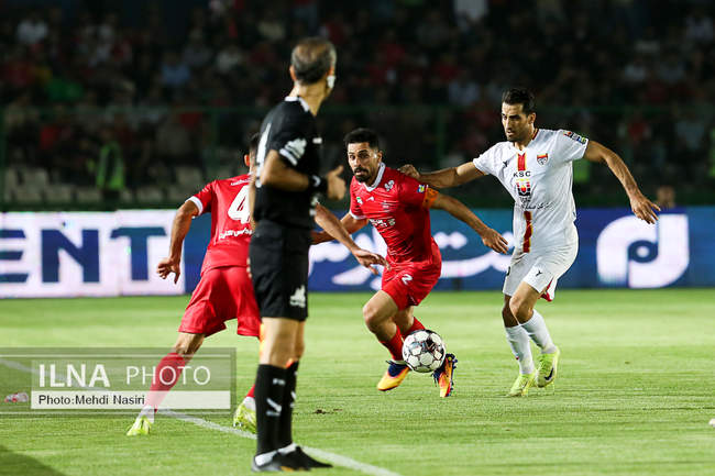 دیدار تیمهای فوتبال پرسپولیس تهران و فولاد خوزستان