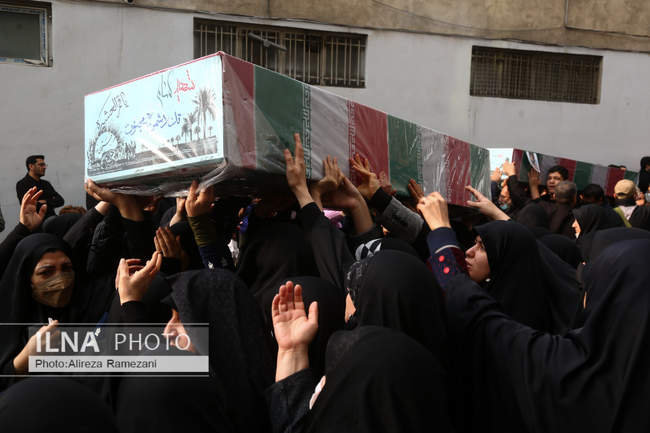مراسم تشییع پیکر ۲۰۰ شهید گمنام دوران دفاع مقدس در تهران/2