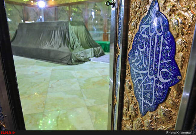 حضور رهبرانقلاب در حرم امام خمینی(ره)
