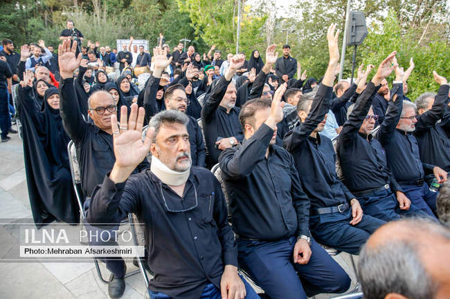 مراسم اهتزاز پرچم عزای حسینی - تهران