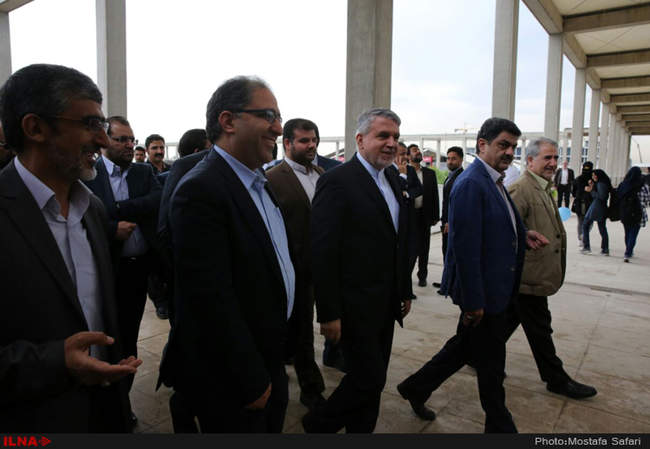 حضور  سید رضا صالحی امیری وزیر فرهنگ و ارشاد در سی‌‌اُمین نمایشگاه ب