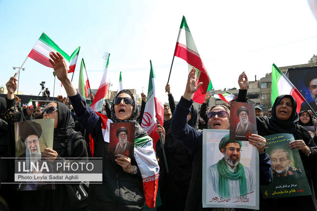 مراسم تشییع پیکر مطهر شهدای ناوشکن دنا / 1