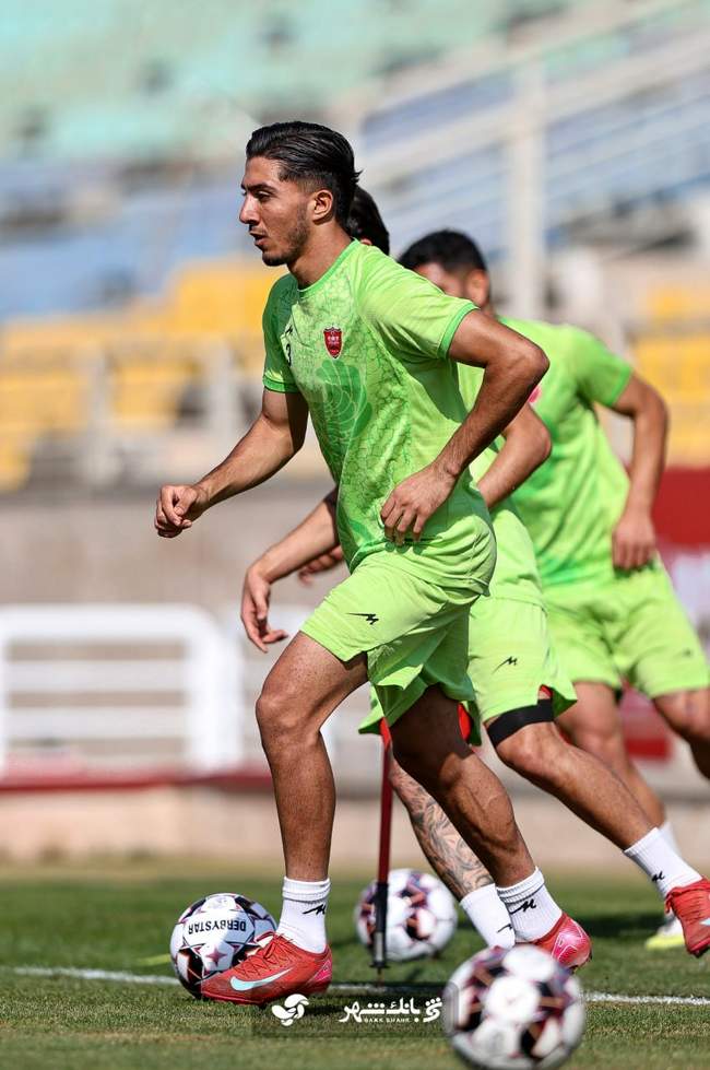 گزارش تصویری تمرین امروز پرسپولیس با یک مهمان ویژه