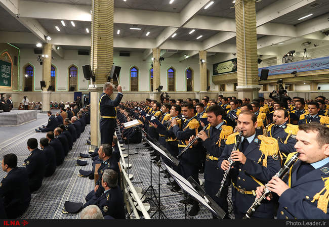 دیدار فرماندهان نیروی هوایی و پدافند هوایی ارتش با رهبر انقلاب