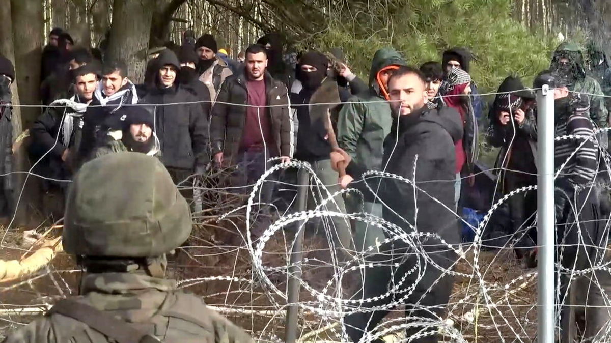 درخواست مسکو از اتحادیه اروپا برای بررسی بحران مهاجران با مینسک

