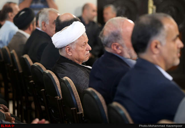 دیدار جمعی از آزادگان هشت سال دفاع مقدس با آیت‌الله هاشمی رفسنجانی