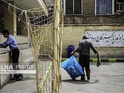 از یک حقوق برای دو شیفت کار تا انجام خرده فرمایشات شخصی مدیر مدرسه