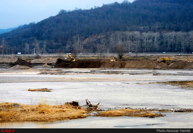 تخریب بستر سپیدرود گیلان با برداشت بی رویه شن و ماسه