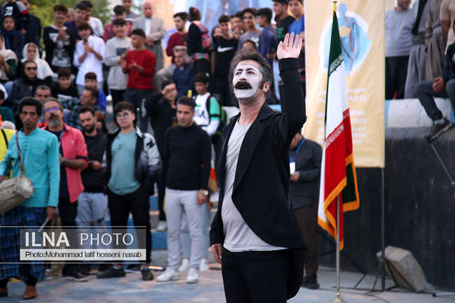  آغاز شانزدهمین دوره جشنواره تئاتر خیابانی مریوان 