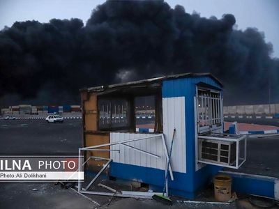 فوت سه کارگر خانم در انفجار بندرعباس/ یک کارگر زن مفقود است/ خانواده‌های رانندگانِ مفقود همچنان سرگردان هستند