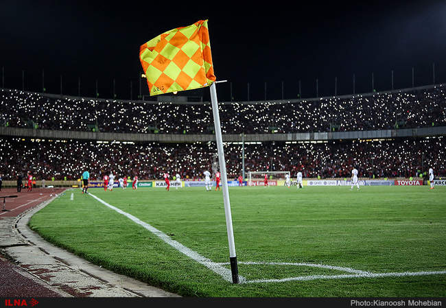 دیدار تیم های فوتبال پرسپولیس تهران و الجزیره امارات