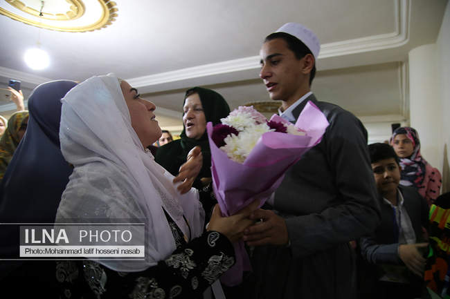  تجلیل از حافظان کل قرآن کریم در مسجد نبی شهرک پردیس سنندج 