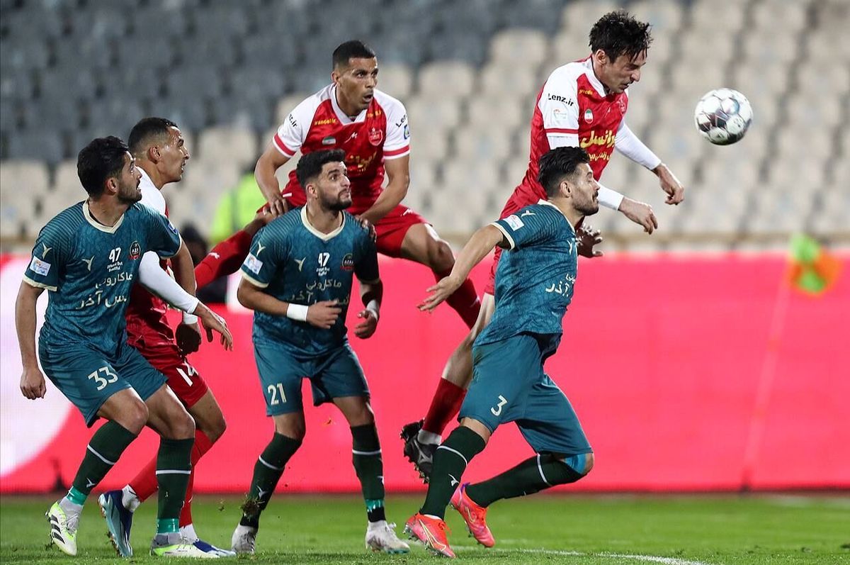  شمس آذر - پرسپولیس: پیچ سخت در جاده قهرمانی
