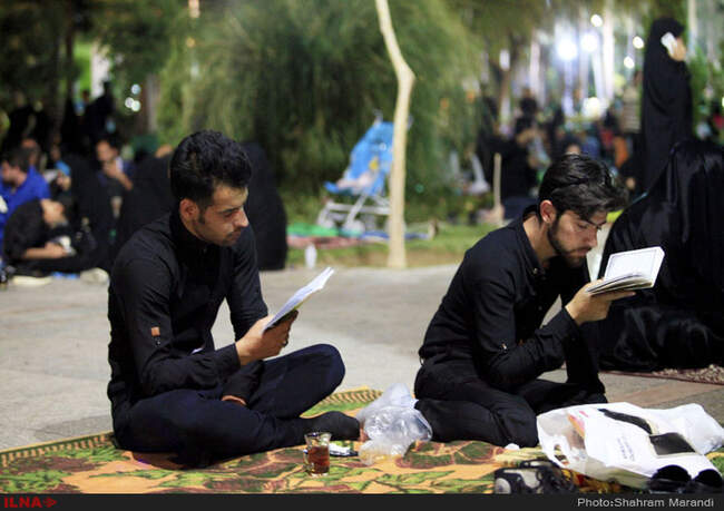 مراسم احیای شب بیست و سوم ماه مبارک رمضان در گلستان شهدای اصفهان 