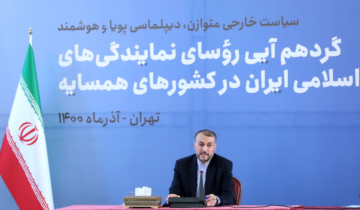  موظف هستیم در حوزه بی‌اثر کردن و لغو تحریم‌ها مجاهدت کنیم/ در دولت جدید بر سر سیاست اولویت همسایگان اجماع وجود دارد