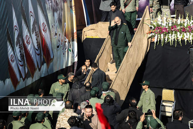 مراسم وداع کرمانی‌ها با پیکر پاک شهید سپهبد قاسم سلیمانی