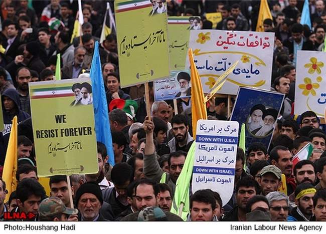 حضور رییس جمهور در راهپیمایی یوم الله ۲۲ بهمن